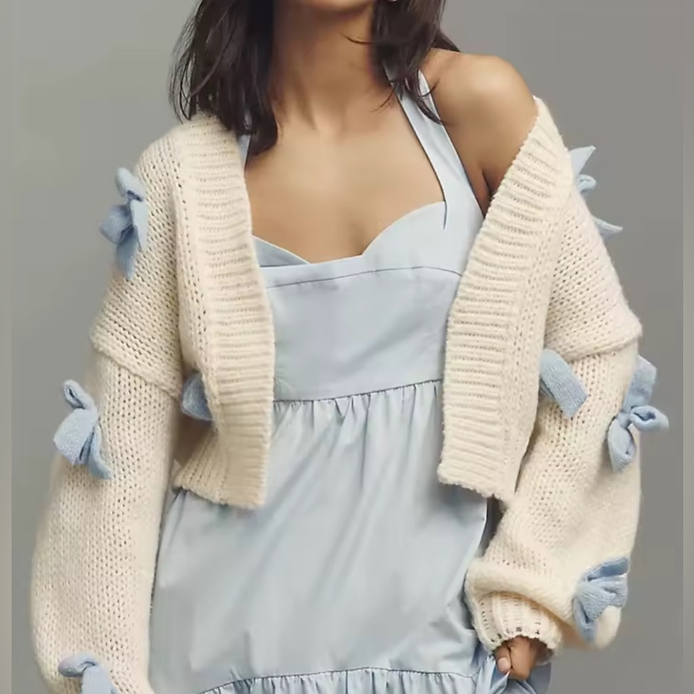 NWT retail $89 Fine Yarn Knit Cream Sweater with Blue Bow Accents